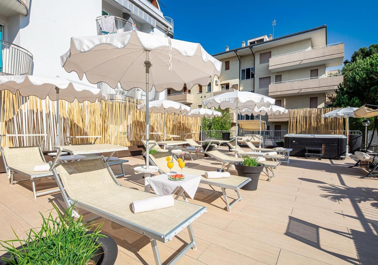 Park Hotel Lignano Sabbiadoro Exterior foto